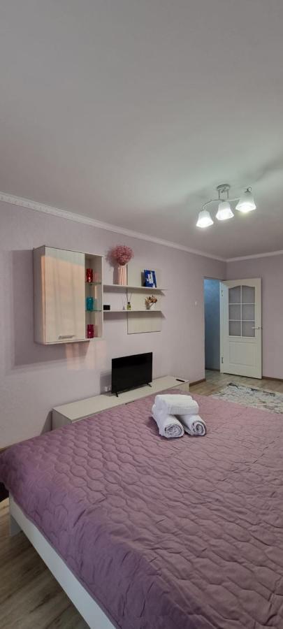 Apart Рядом С Mega Аlma-Ata Almaty Bagian luar foto