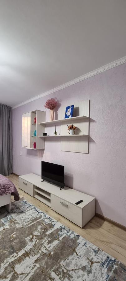 Apart Рядом С Mega Аlma-Ata Almaty Bagian luar foto