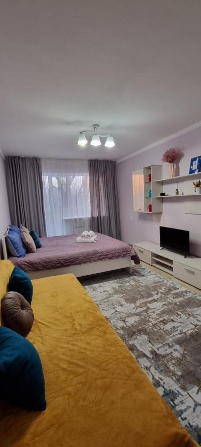 Apart Рядом С Mega Аlma-Ata Almaty Bagian luar foto
